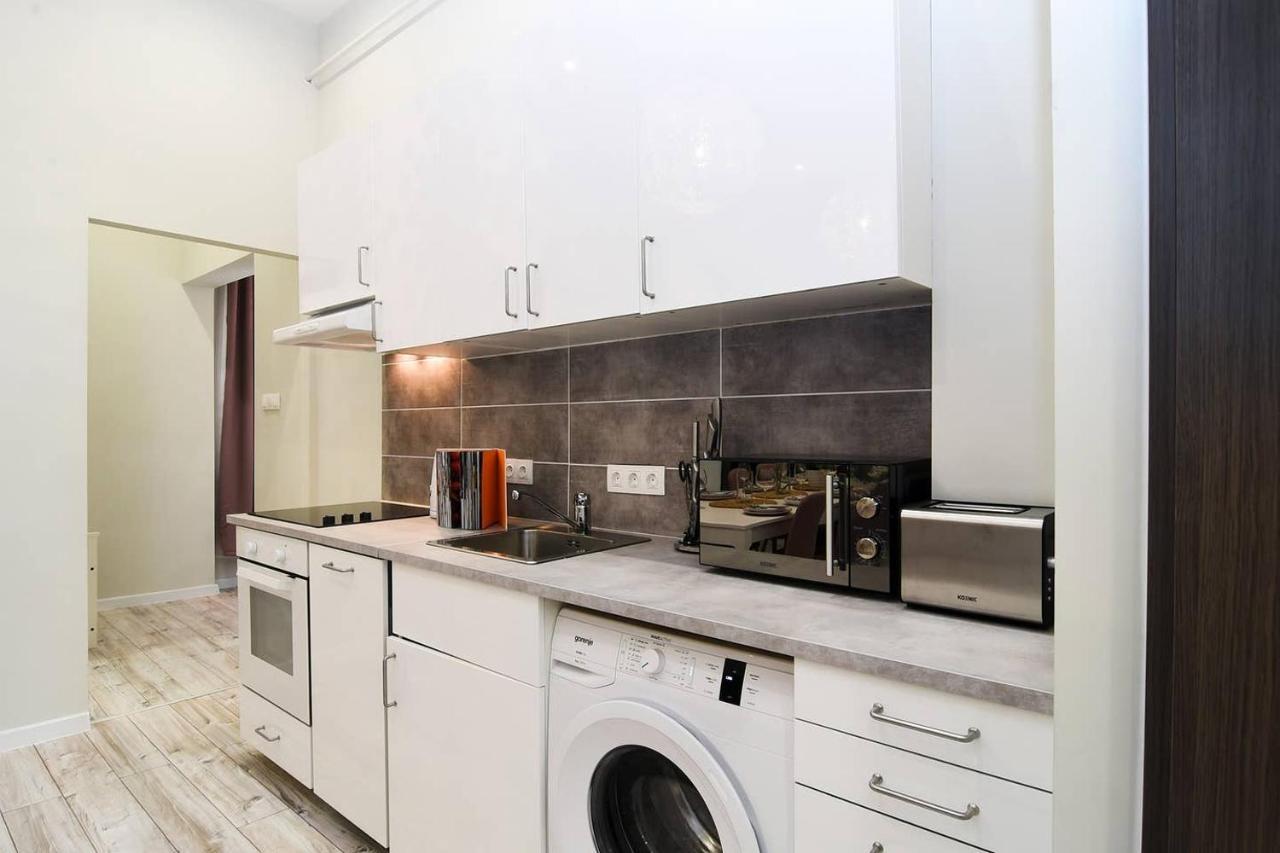 Ultra Central And Stylish Apartment With Ac Budapest Exterior photo